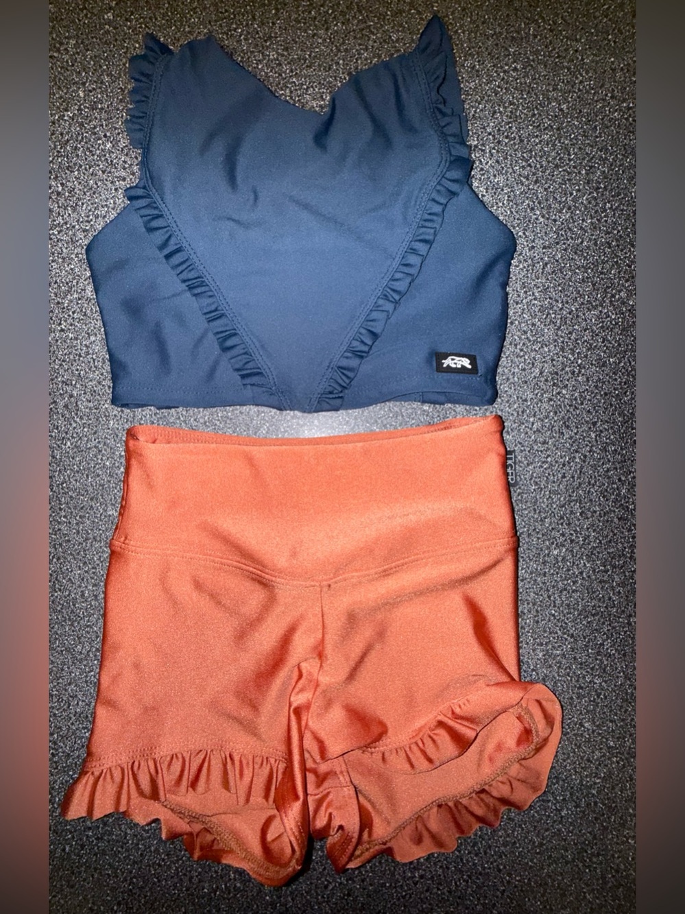 Tiger Friday Dance 2 Piece Set Black Bra Top and Orange Shorts Size Child Large